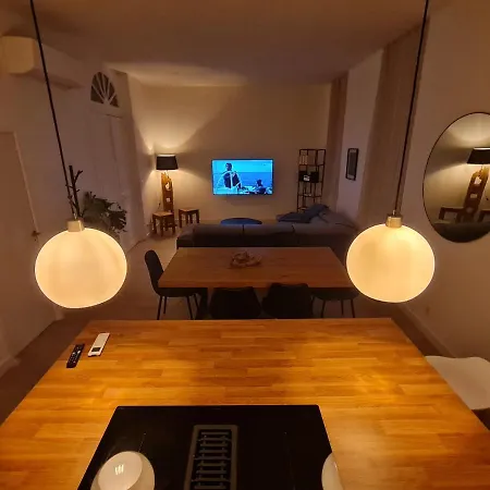 Le Marty 1 Apartment *